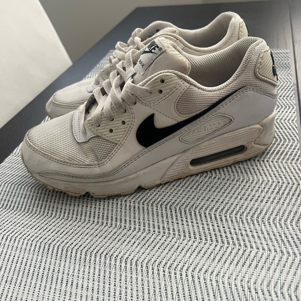 Nike White and Black Air Max Sneakers